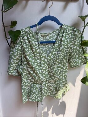 Commense Green and White Floral Wrap Blouse